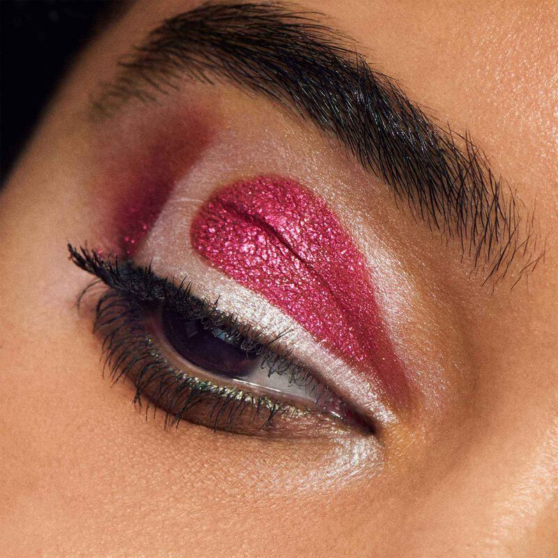 MAC Dazzleshadow Liquid Eye Shadow image number 2